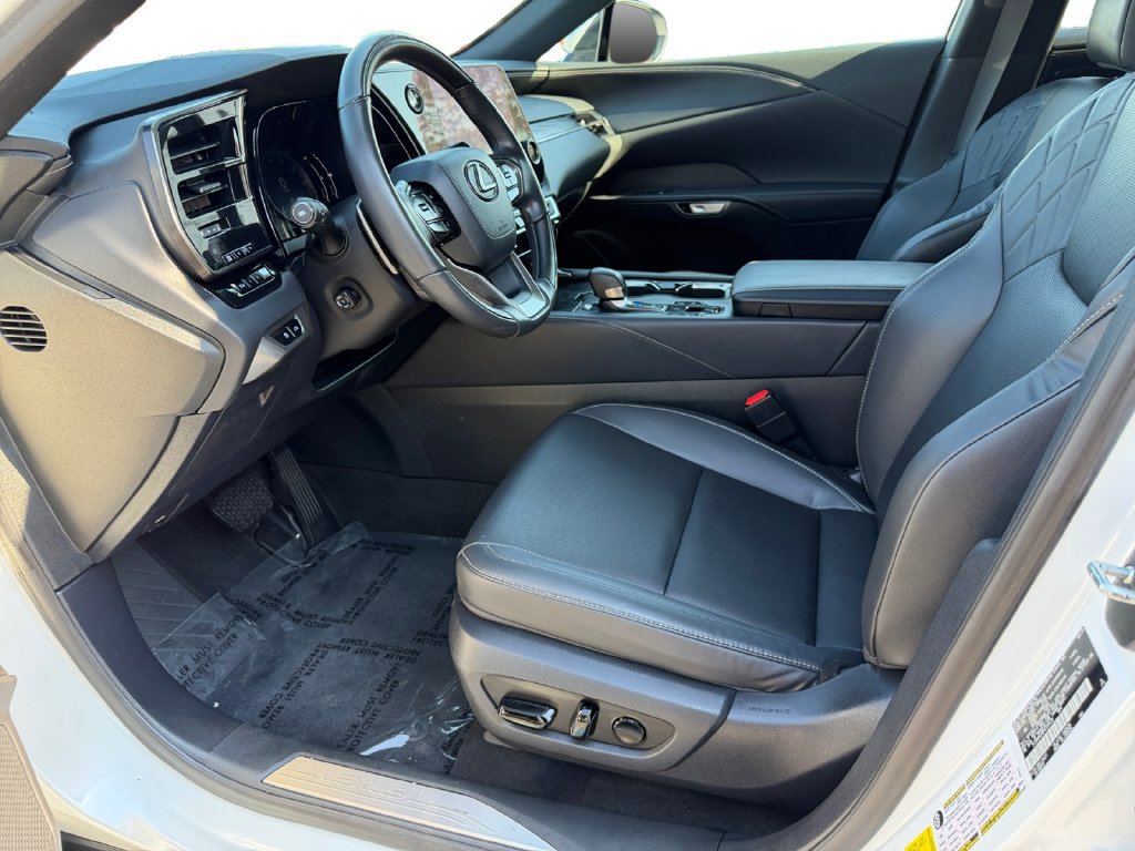 Used 2023 Lexus RX 350 Premium w/ Accessory Package AWD/4WD image 16