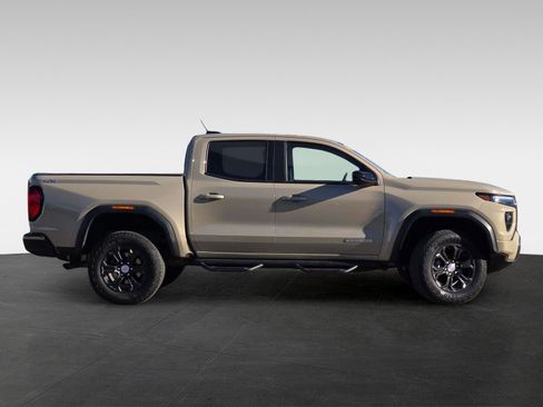 Used 2024 GMC Canyon Elevation w/ Convenience Package image 3