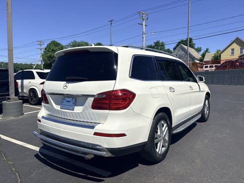 Used 2014 Mercedes-Benz GL 450 4MATIC image 4