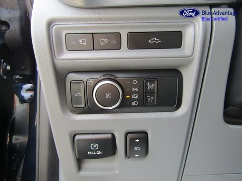 Certified 2022 Ford F150 Lariat w/ Equipment Group 502A High AWD/4WD image 27