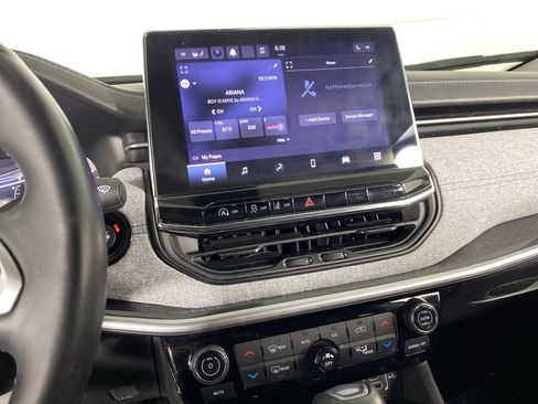 Used 2022 Jeep Compass Latitude w/ Convenience Group image 29