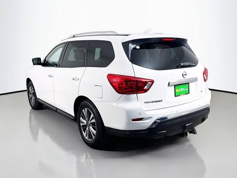 Used 2019 Nissan Pathfinder SL FWD image 7