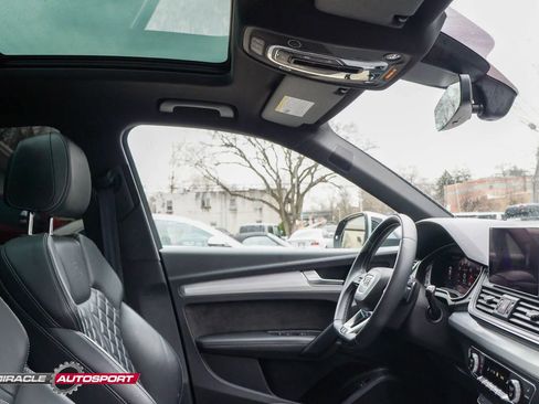 Used 2019 Audi SQ5 Premium Plus w/ Premium Plus Package image 34