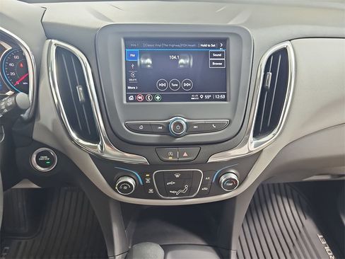Certified 2024 Chevrolet Equinox LS w/ LS Convenience Package image 25