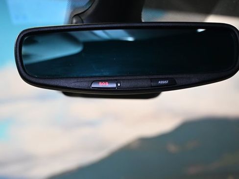 Used 2023 Chrysler Pacifica Limited FWD image 42