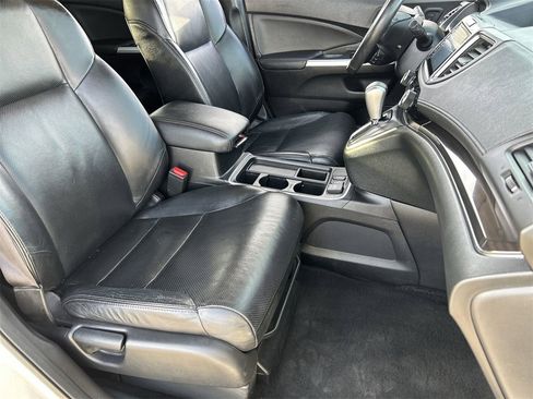 Used 2016 Honda CR-V Touring image 8