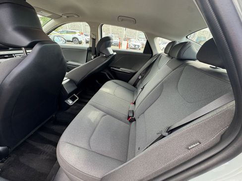 Used 2025 Kia K4 LXS image 24