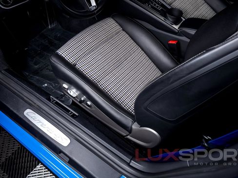 Used 2017 Porsche 911 Carrera 4S image 24