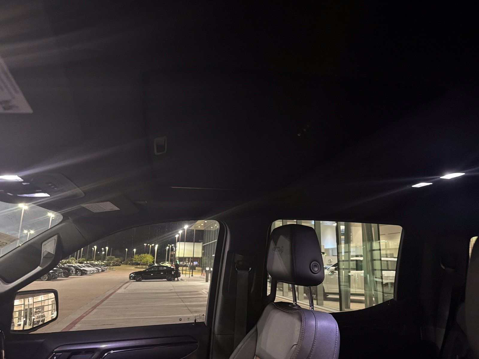 Used 2022 GMC Sierra 1500 AT4 w/ AT4 Premium Package AWD/4WD image 12