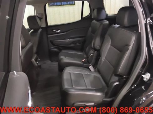 Used 2023 GMC Acadia SLT w/ Preferred Package AWD/4WD image 13