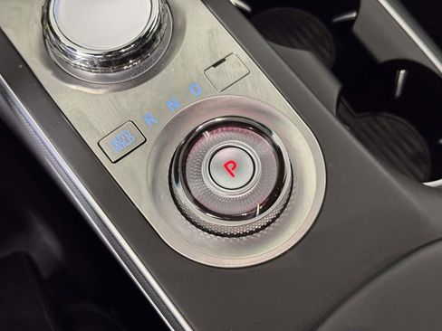 Used 2023 Genesis GV70 2.5T w/ Sport Prestige Package image 31