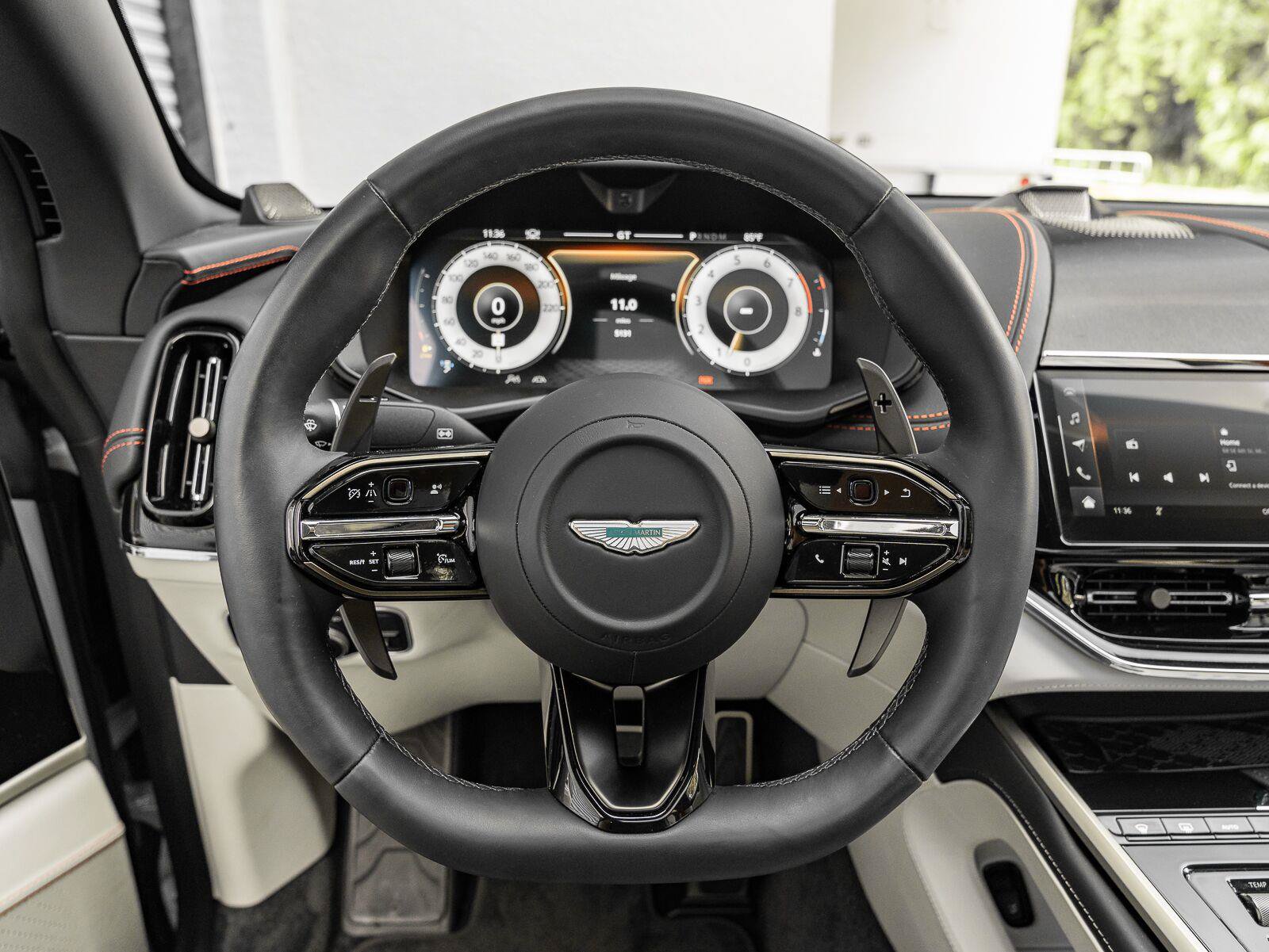 Used 2025 Aston Martin DBX 707 AWD/4WD image 16