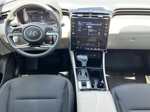 Certified 2024 Hyundai Tucson SEL FWD image 11