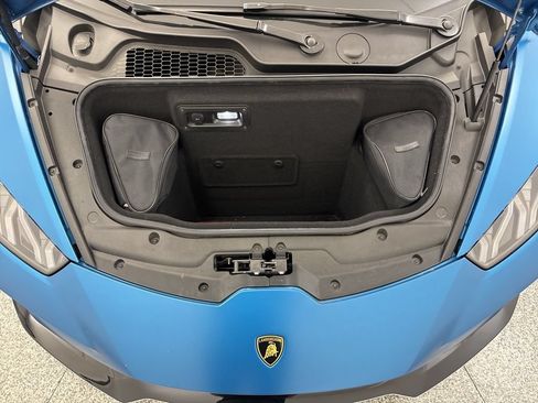 Used 2020 Lamborghini Huracan EVO RWD image 60