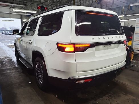 Used 2024 Jeep Wagoneer Series II w/ Convenience Group I image 4