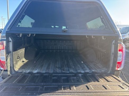 Used 2022 GMC Canyon Denali image 10