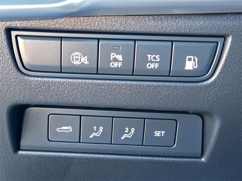 Used 2025 MAZDA CX-70 Plug-In Hybrid w/ Premium Pkg image 24