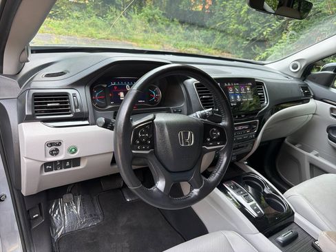 Used 2019 Honda Pilot Elite image 16