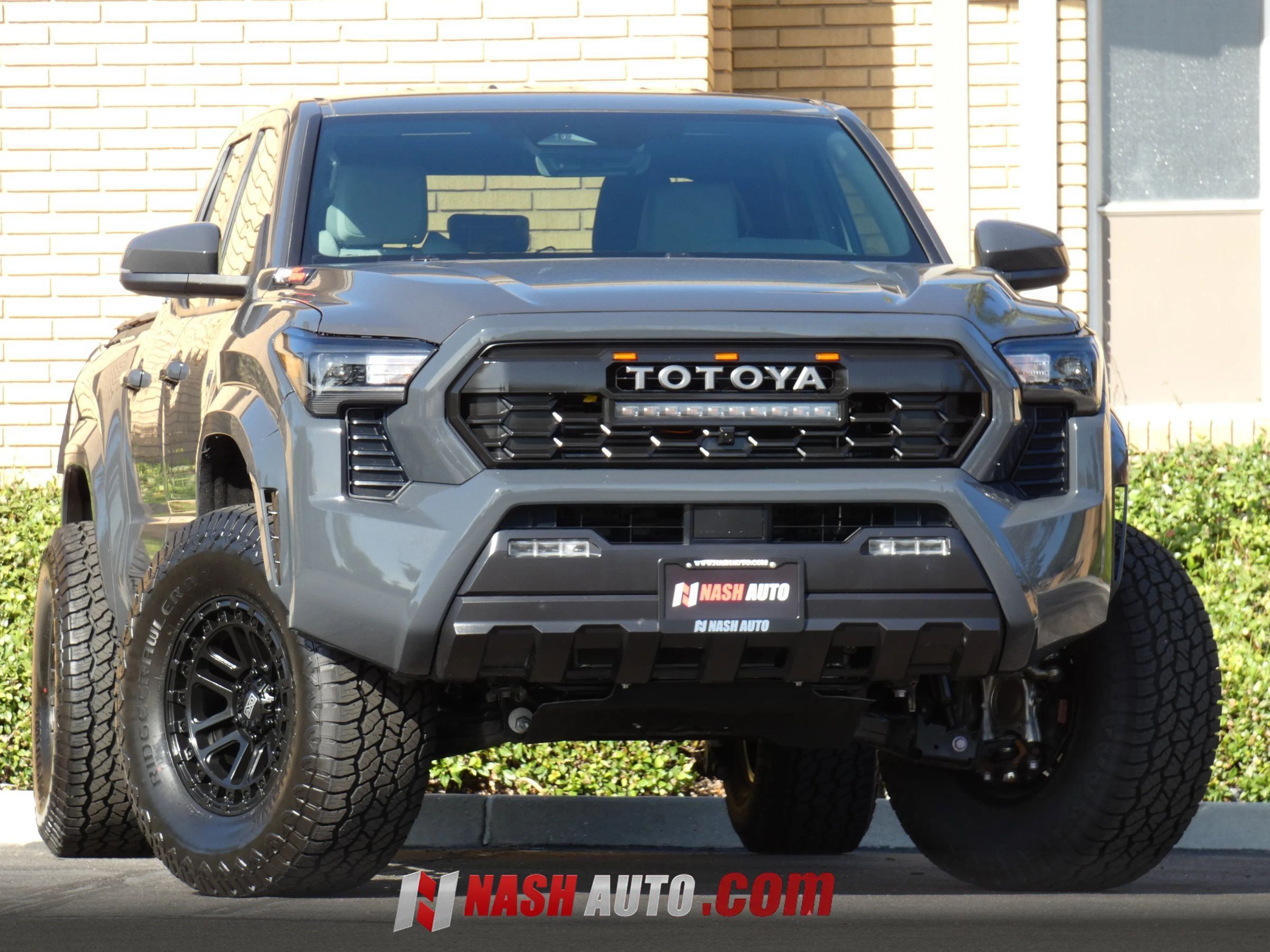 Used 2026 Toyota Tacoma SR5 RWD image 4