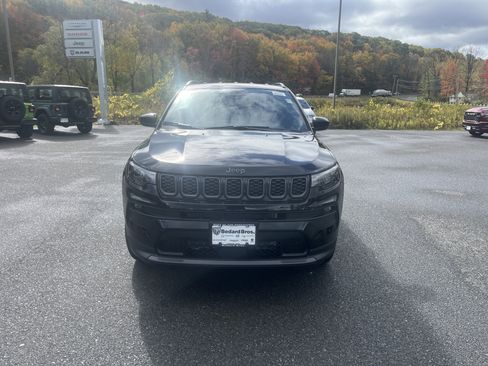 New 2026 Jeep Compass Latitude image 1