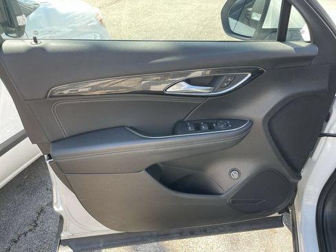Used 2022 Buick Envision Preferred FWD image 3
