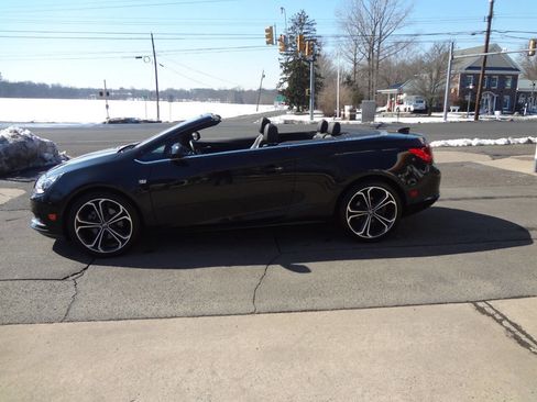 Used 2016 Buick Cascada Premium image 3