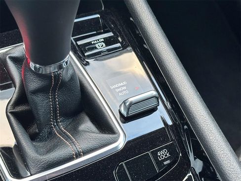 Used 2022 Jeep Compass Limited image 28