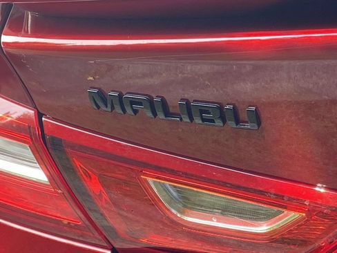 Used 2025 Chevrolet Malibu RS FWD image 11