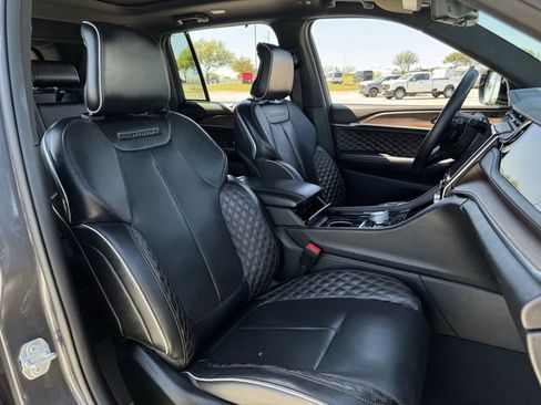 Used 2022 Jeep Grand Cherokee Summit w/ Advanced Protech Group IV image 31