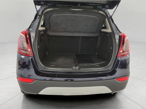 Used 2022 Buick Encore Preferred w/ Safety Package II image 16