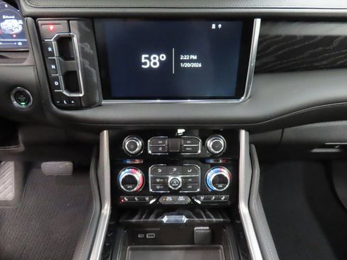 Used 2023 GMC Yukon Denali image 14