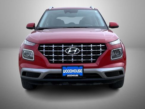 Certified 2023 Hyundai Venue SEL image 2