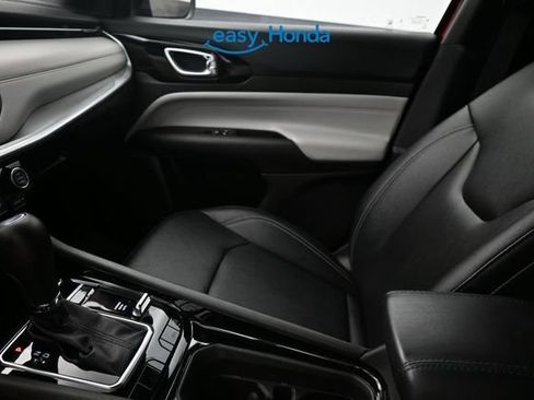 Used 2025 Jeep Compass Limited AWD/4WD image 12