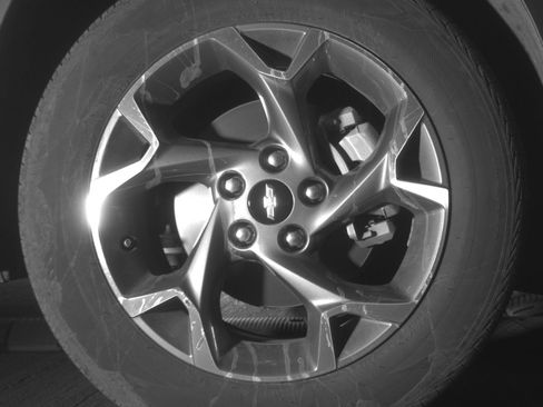 Used 2025 Chevrolet Trax LT w/ LT Convenience Package FWD image 13