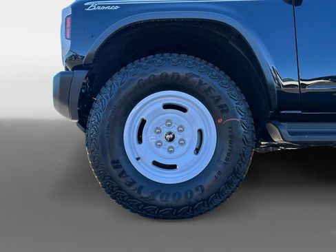 New 2025 Ford Bronco Heritage Edition image 40