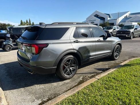 Used 2025 Ford Explorer ST w/ Sun And Sound Package RWD image 5