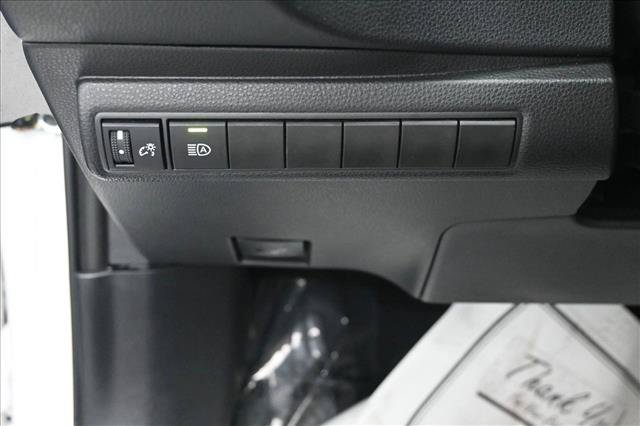Used 2025 Toyota Corolla LE FWD image 10