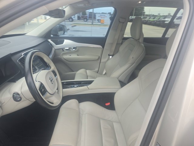 Used 2018 Volvo XC90 T6 Momentum w/ Convenience Package AWD/4WD image 21