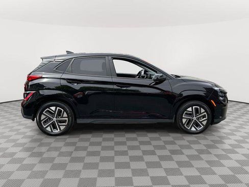 Certified 2023 Hyundai Kona SE FWD image 2