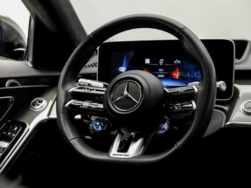 Used 2024 Mercedes-Benz S 63 AMG S w/ Carbon Fiber Exterior Package image 17