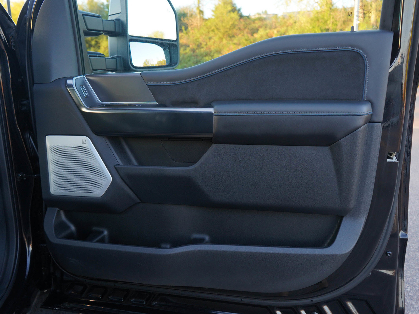 Used 2026 Ford F350 Platinum AWD/4WD image 11