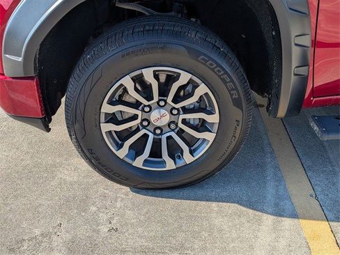 Certified 2021 GMC Sierra 1500 AT4 image 12