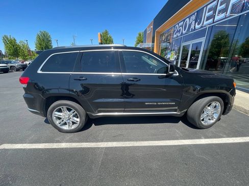 Certified 2017 Jeep Grand Cherokee Summit w/ Platinum Series Group AWD/4WD image 6