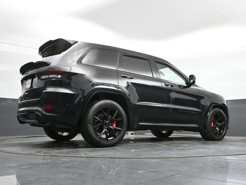 Used 2020 Jeep Grand Cherokee SRT w/ Trailer Tow Group IV AWD/4WD image 45