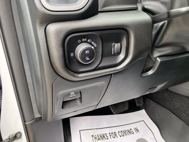 Used 2025 RAM 1500 Warlock AWD/4WD image 15