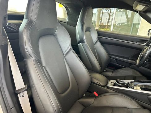 Used 2021 Porsche 911 AWD/4WD image 21