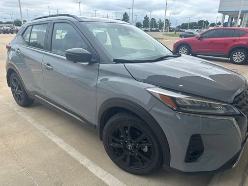 Used 2024 Nissan Kicks SR w/ SR Premium Package FWD image 4