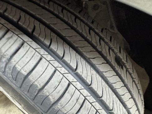 Used 2024 Nissan Sentra S image 28