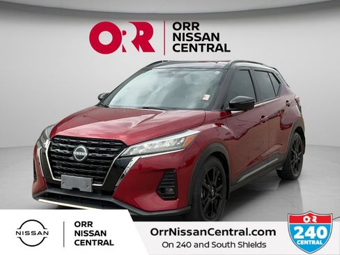 Used 2023 Nissan Kicks SR w/ SR Premium Package FWD image 1