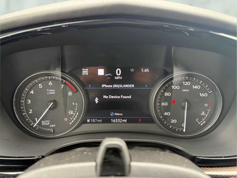 Used 2025 Cadillac XT6 Sport w/ Platinum Package image 12